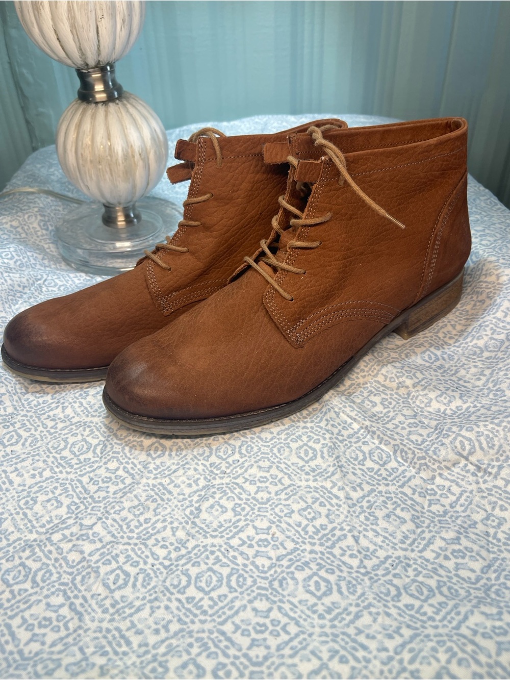 Josef Seibel womens or men’s Tan Brown Leather Chukka Boots Women 9 Men 11